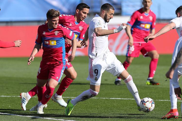 西甲首轮激战:升班马埃尔切主场抗敌,贝蒂斯客场寻胜机 西甲首轮激战:升班马埃尔切主场抗敌,贝蒂斯客场寻胜机