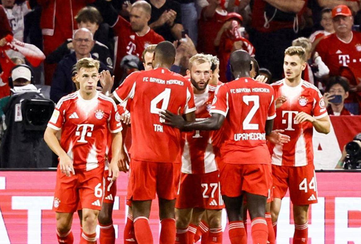 疯狂6-0!德甲惨案诞生,卫冕冠军踢疯了,凯恩狂轰3球 疯狂6-0!德甲惨案诞生,卫冕冠军踢疯了,凯恩狂轰3球