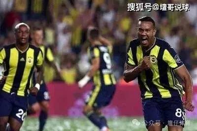 欧冠生死战!光明球场的血色黄昏——本菲卡vs费内巴切终极对决 欧冠生死战!光明球场的血色黄昏——本菲卡vs费内巴切终极对决