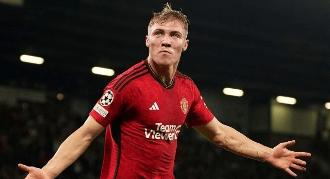 进一出净亏4000万欧!曼联又成冤大头,意甲冠军捡漏,酝酿打脸 进一出净亏4000万欧!曼联又成冤大头,意甲冠军捡漏,酝酿打脸