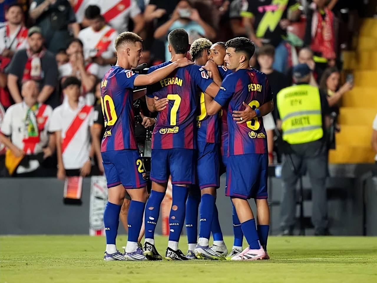 巴塞罗那欲终结11年欧冠冠军荒,亚马尔指出主要竞争对手 巴塞罗那欲终结11年欧冠冠军荒,亚马尔指出主要竞争对手